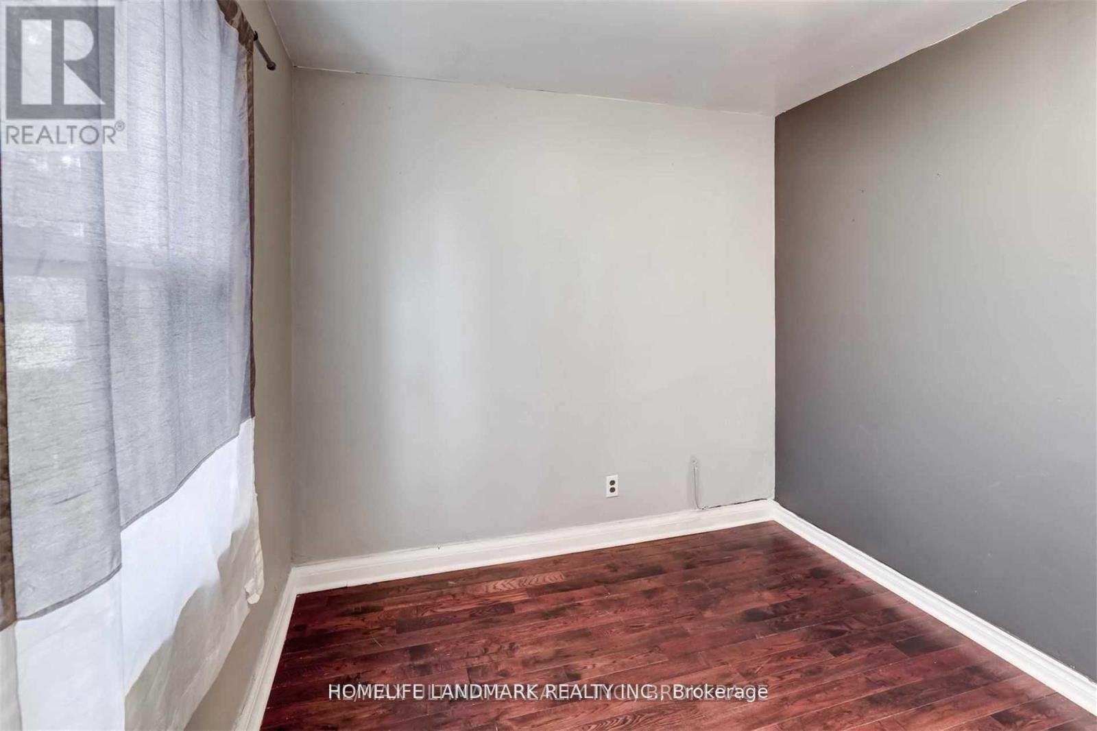 67 Bala Avenue, Toronto, Ontario  M6M 2E2 - Photo 11 - W12455536