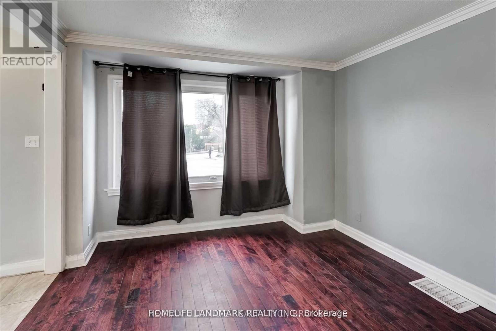 67 Bala Avenue, Toronto, Ontario  M6M 2E2 - Photo 13 - W12455536