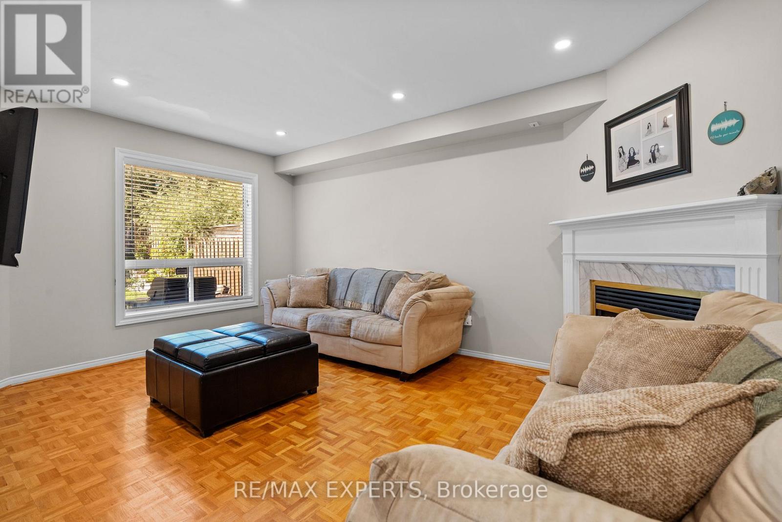 8 Strawberry Hill Court, Caledon, Ontario  L7E 1R9 - Photo 20 - W12455538