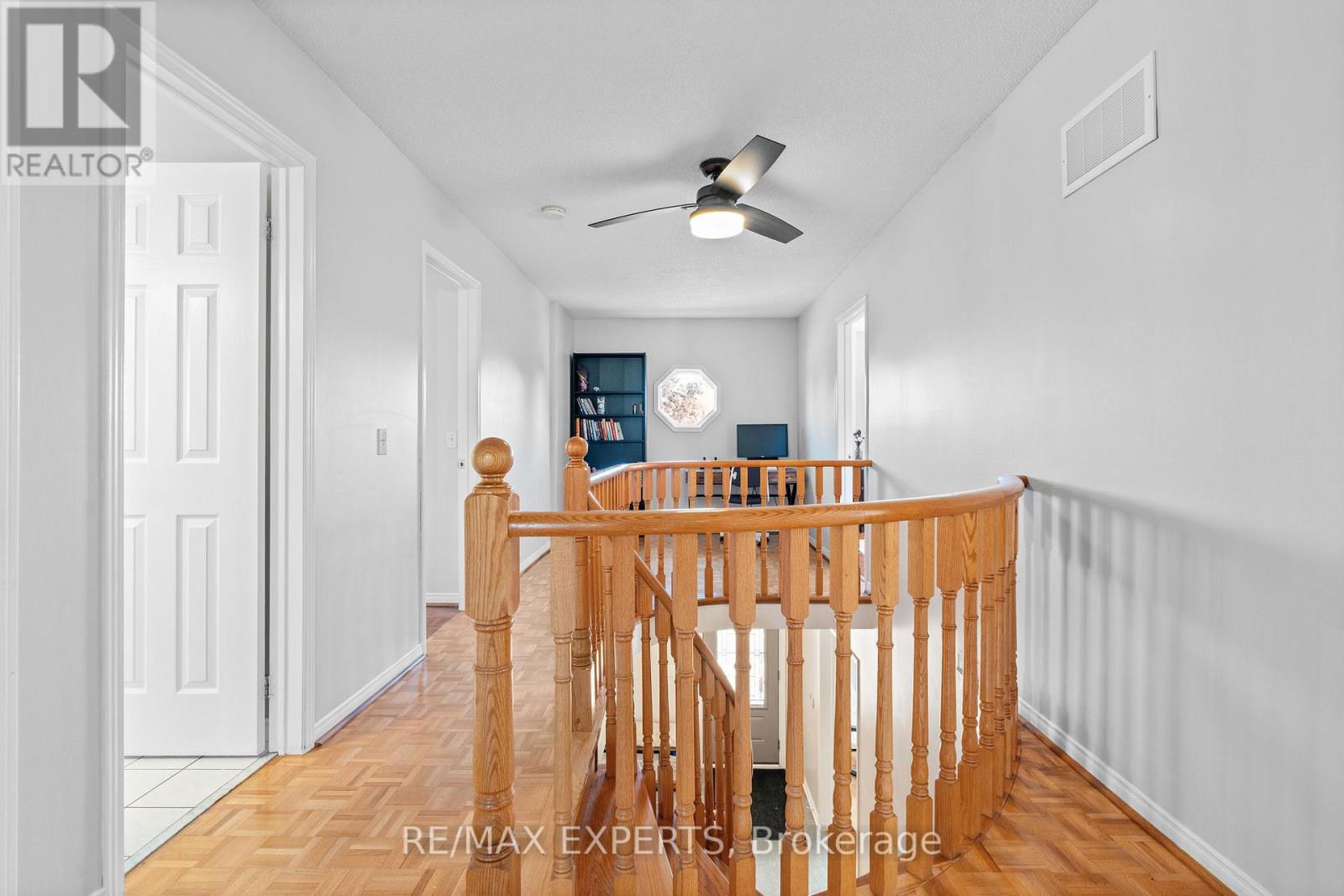 8 Strawberry Hill Court, Caledon, Ontario  L7E 1R9 - Photo 28 - W12455538