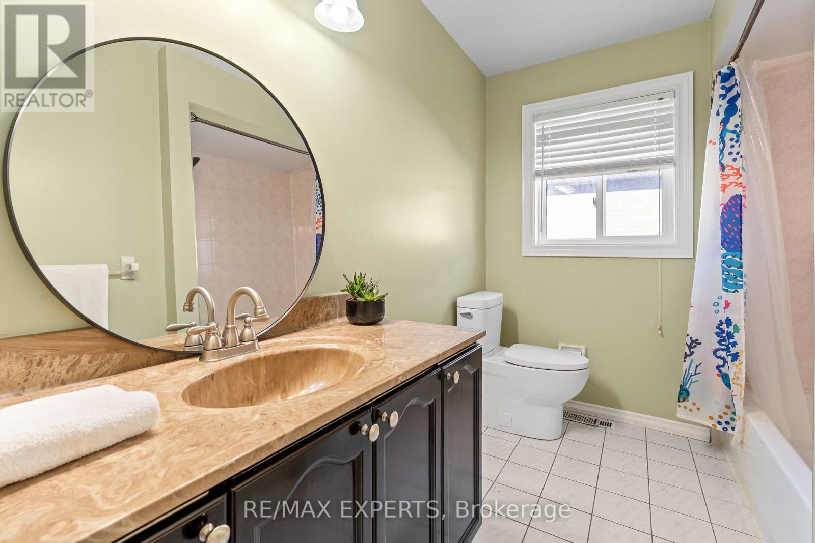 8 Strawberry Hill Court, Caledon, Ontario  L7E 1R9 - Photo 45 - W12455538