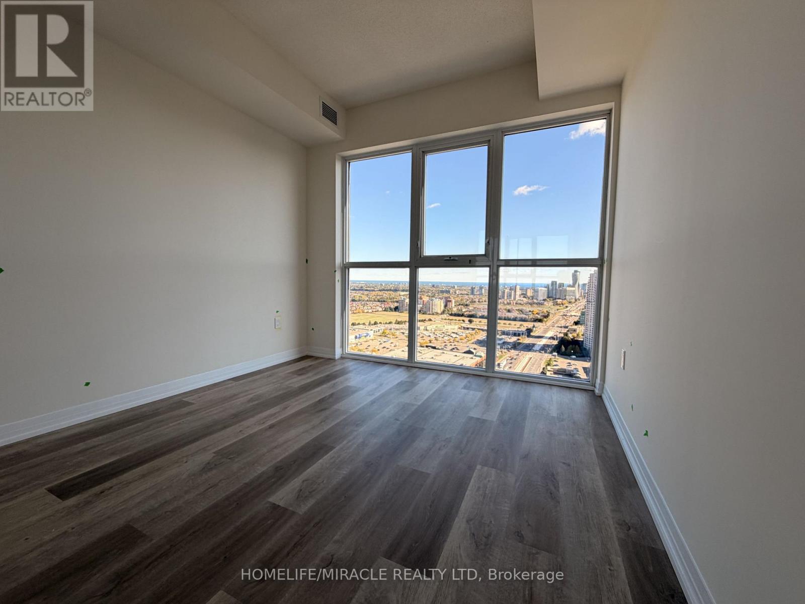 2703 - 15 Watergarden Drive, Mississauga, Ontario  L5R 0H4 - Photo 3 - W12455555