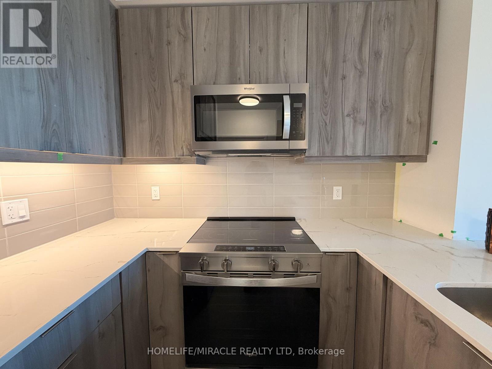2703 - 15 Watergarden Drive, Mississauga, Ontario  L5R 0H4 - Photo 5 - W12455555