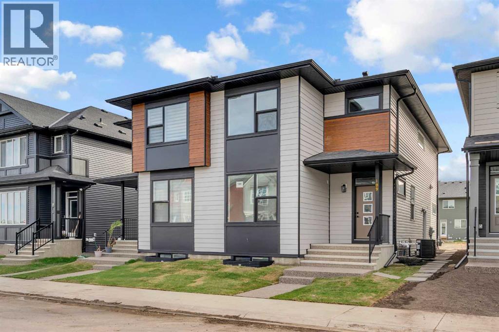 109 Savanna Place Ne, Calgary, Alberta  T3J 5P9 - Photo 2 - A2263590