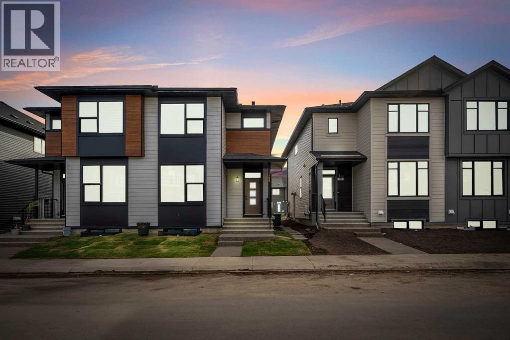 109 Savanna Place Ne, Calgary, Alberta  T3J 5P9 - Photo 3 - A2263590