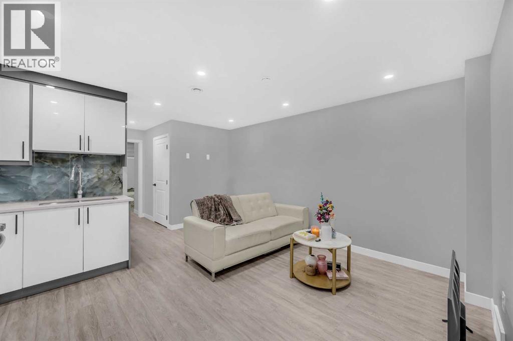 109 Savanna Place Ne, Calgary, Alberta  T3J 5P9 - Photo 38 - A2263590