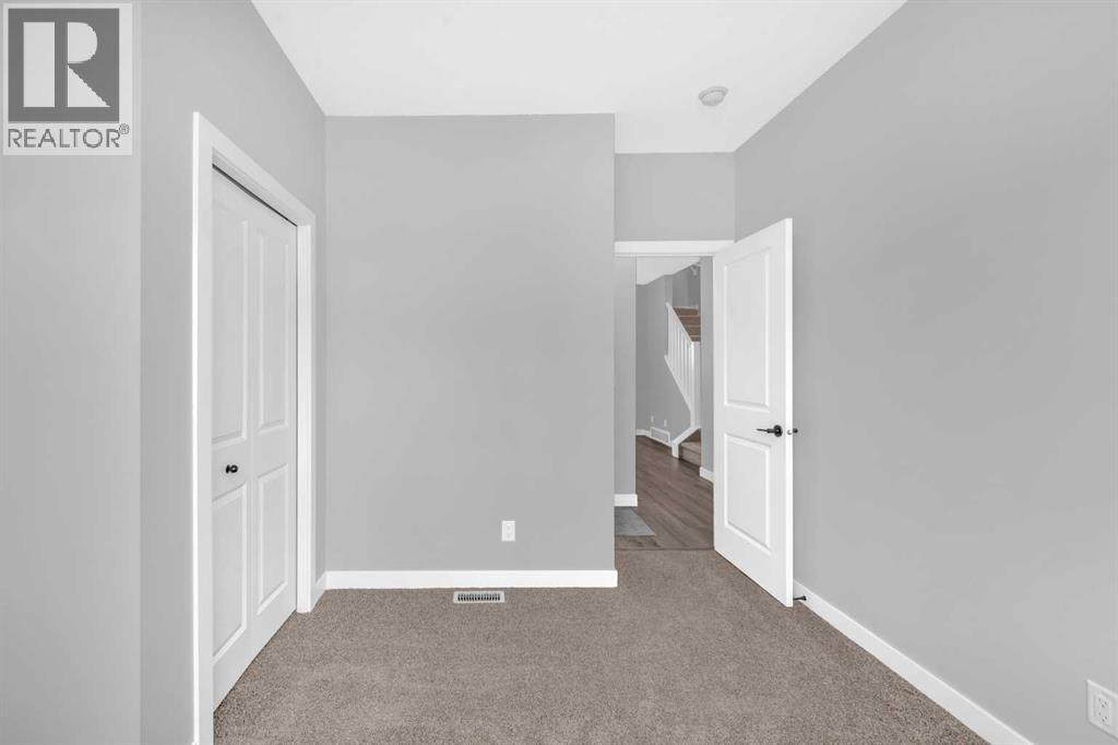 109 Savanna Place Ne, Calgary, Alberta  T3J 5P9 - Photo 8 - A2263590