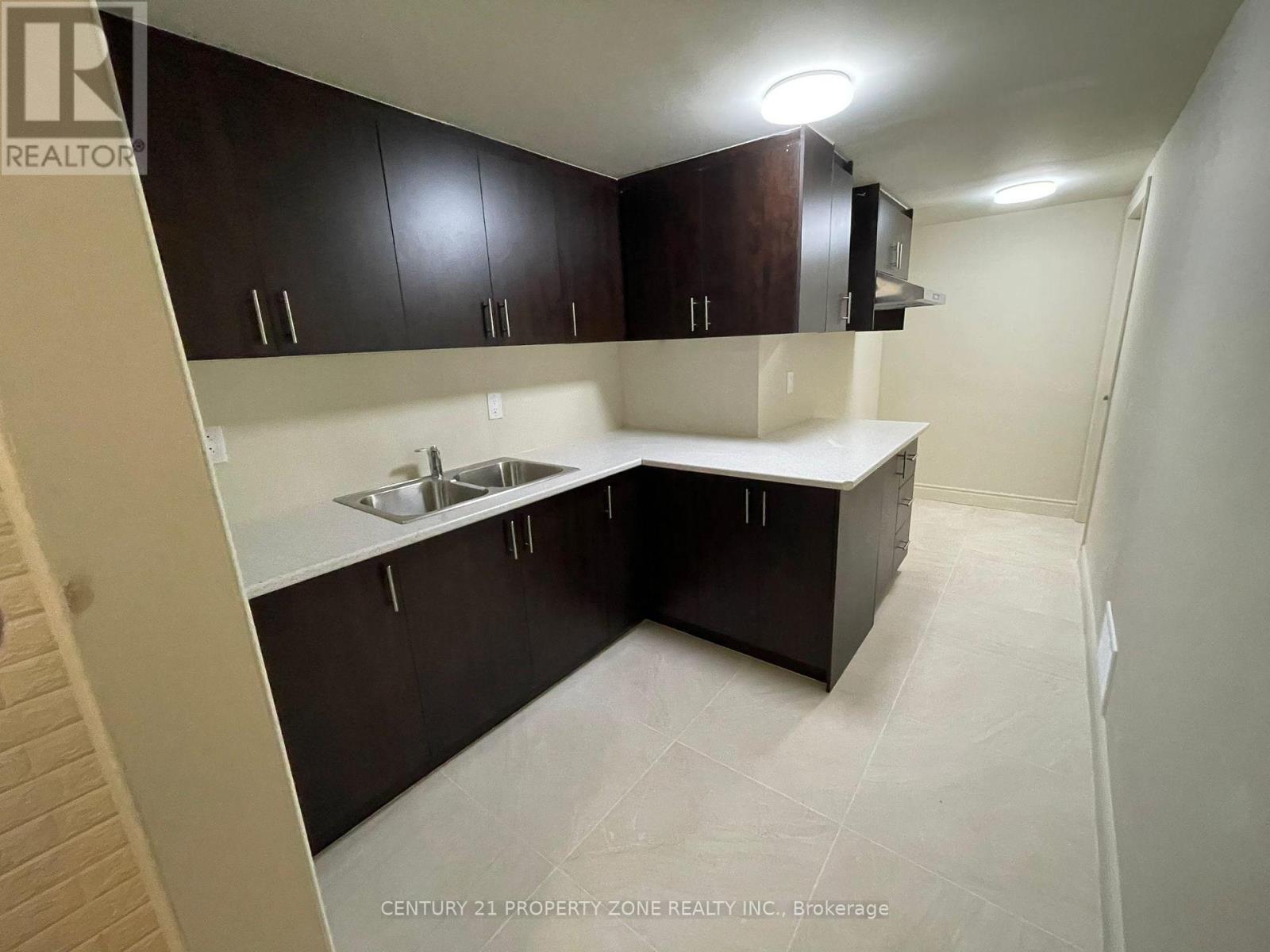 1025 Gleneagle Trail, London North, Ontario  N6G 0K9 - Photo 15 - X12455509