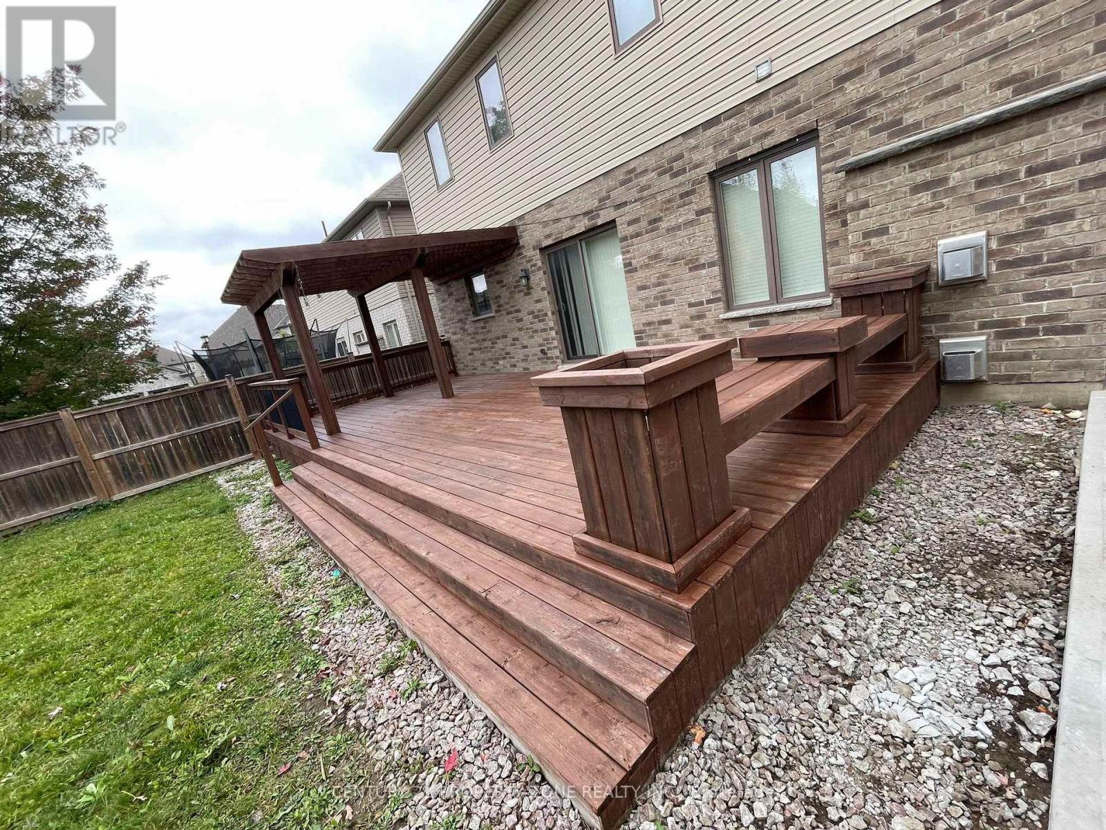 1025 Gleneagle Trail, London North, Ontario  N6G 0K9 - Photo 16 - X12455509