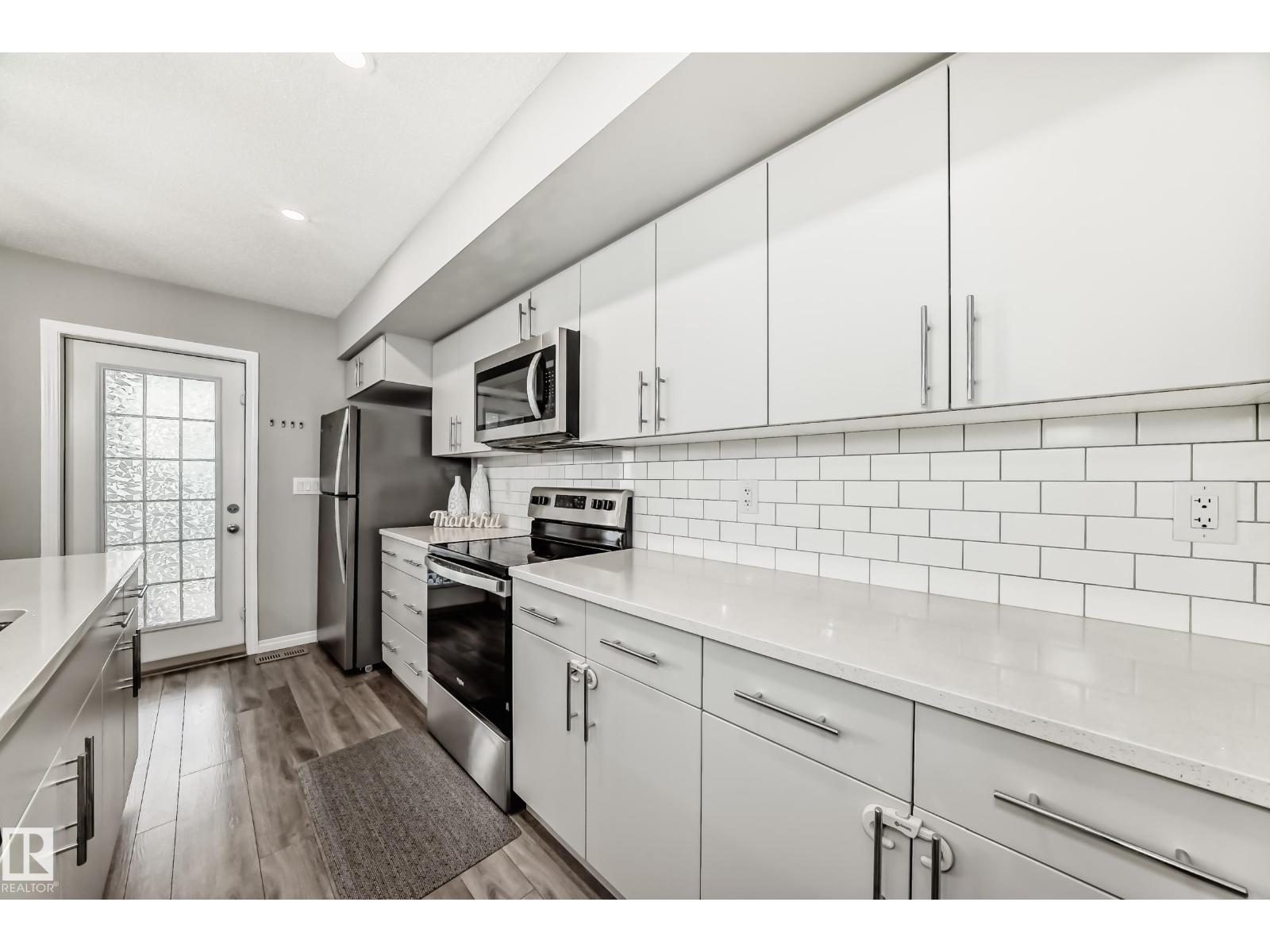 20310 15a Av Nw, Edmonton, Alberta  T6M 1L5 - Photo 7 - E4461578