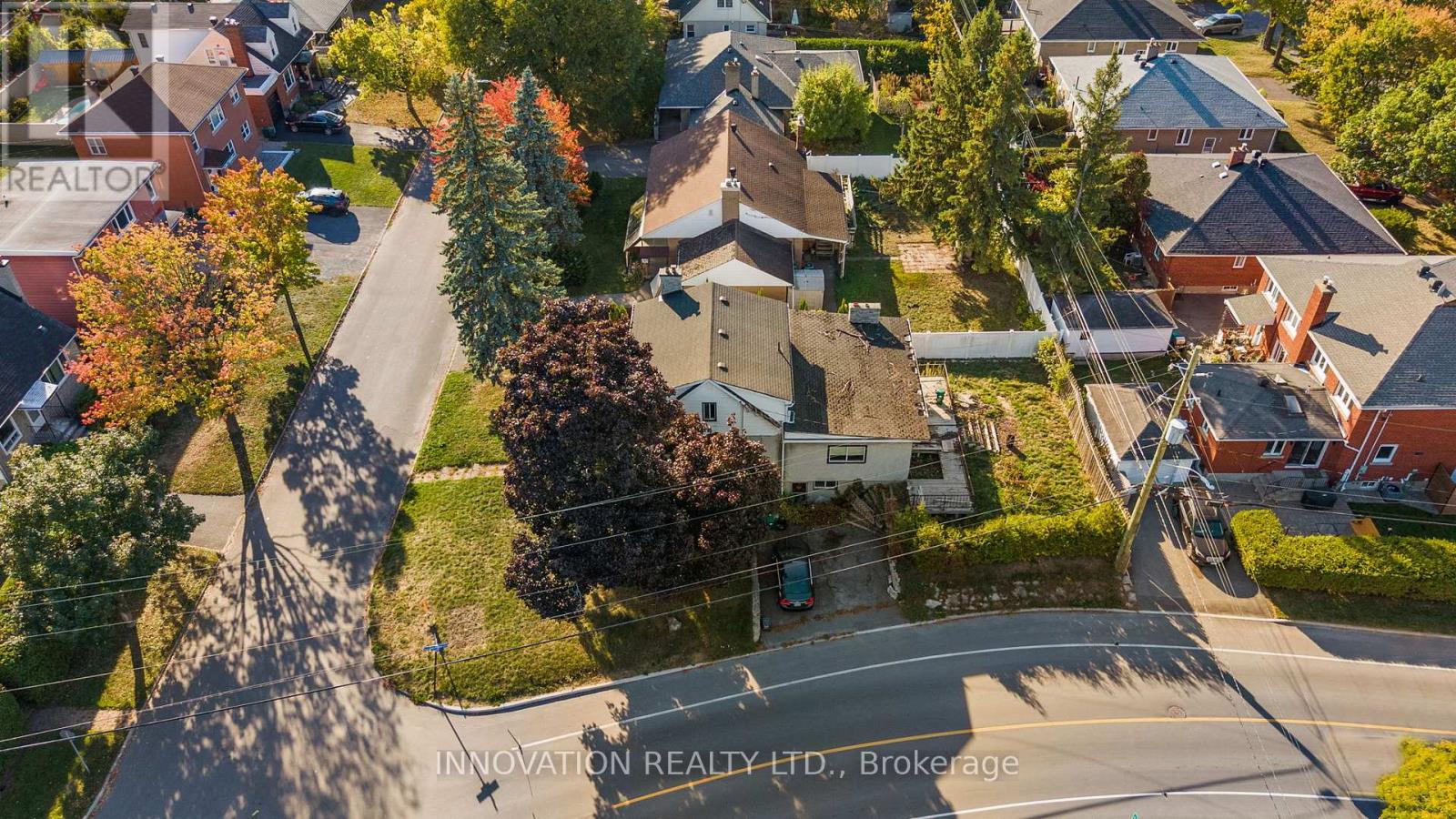 1085 Richard Avenue, Ottawa, Ontario  K1H 8C3 - Photo 3 - X12455564