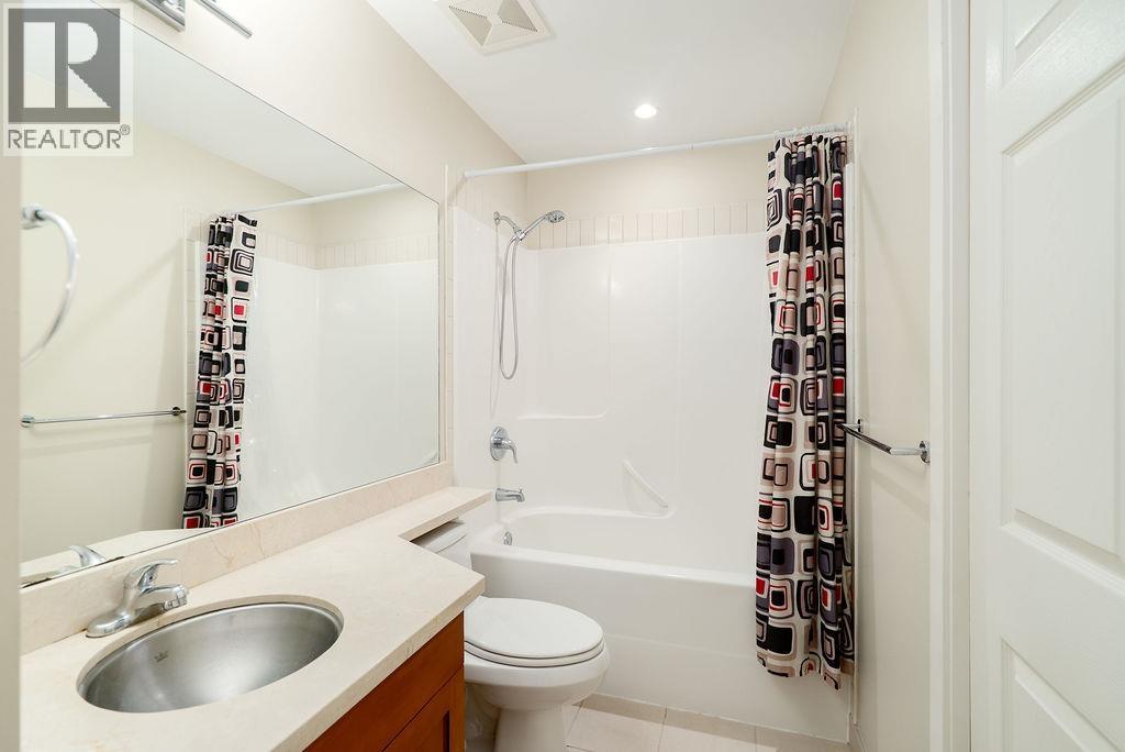 3 1233 Main Street, Squamish, British Columbia  V8B 0P7 - Photo 32 - R3057278
