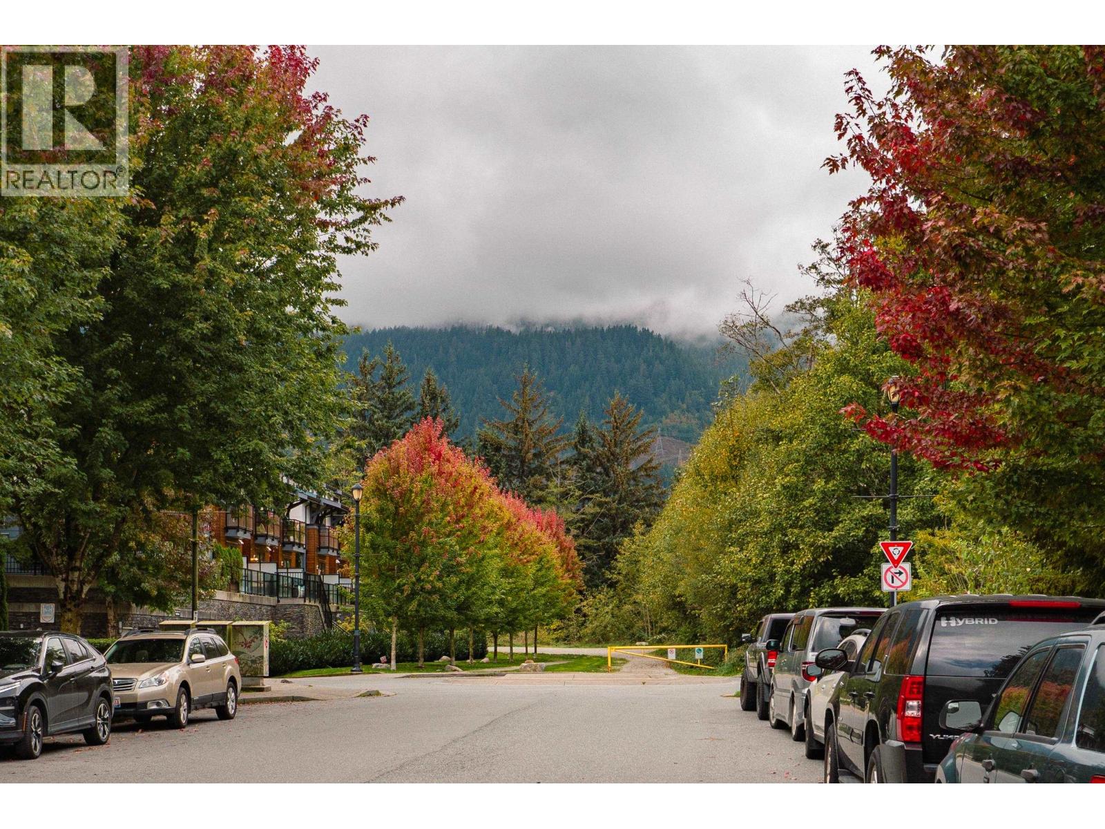 3 1233 Main Street, Squamish, British Columbia  V8B 0P7 - Photo 36 - R3057278