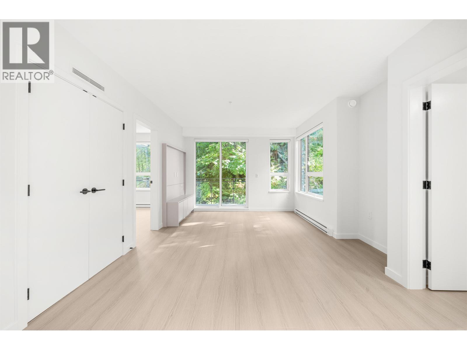 303 2015 St. Johns Street, Port Moody, British Columbia  V3H 0N5 - Photo 5 - R3057282