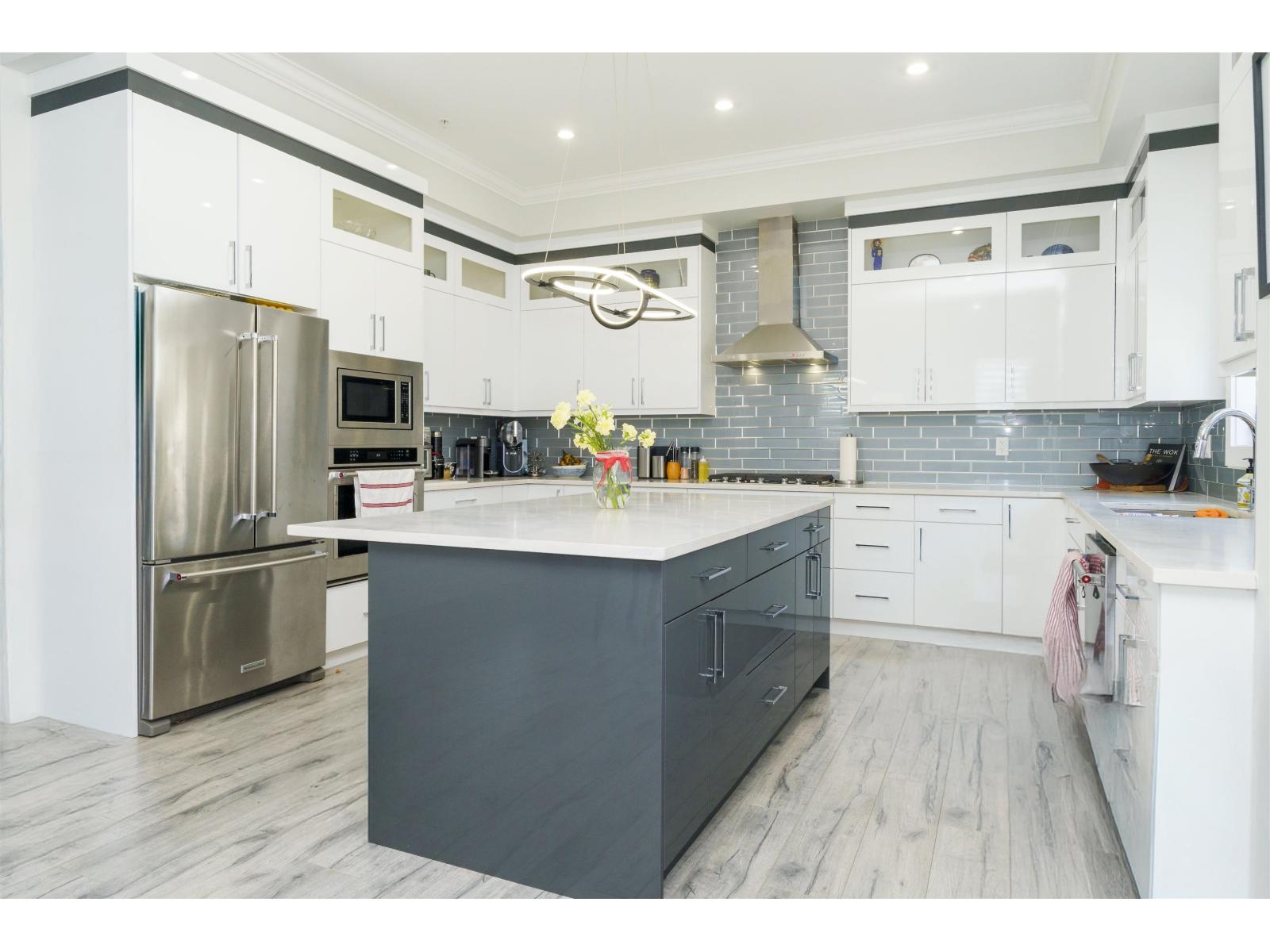 35257 Ewert Avenue, Mission, British Columbia  V2V 0G3 - Photo 2 - R3051295