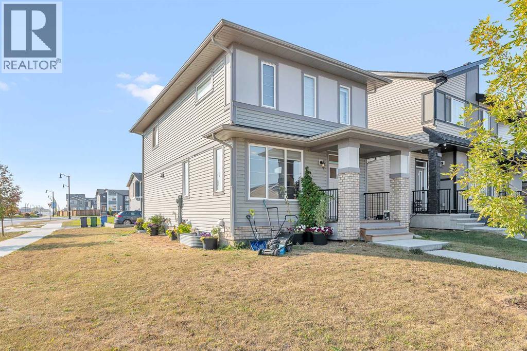 103 Dawson Harbour Hill, Chestermere, Alberta  T1X 2A2 - Photo 3 - A2262176