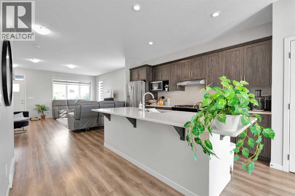 103 Dawson Harbour Hill, Chestermere, Alberta  T1X 2A2 - Photo 9 - A2262176