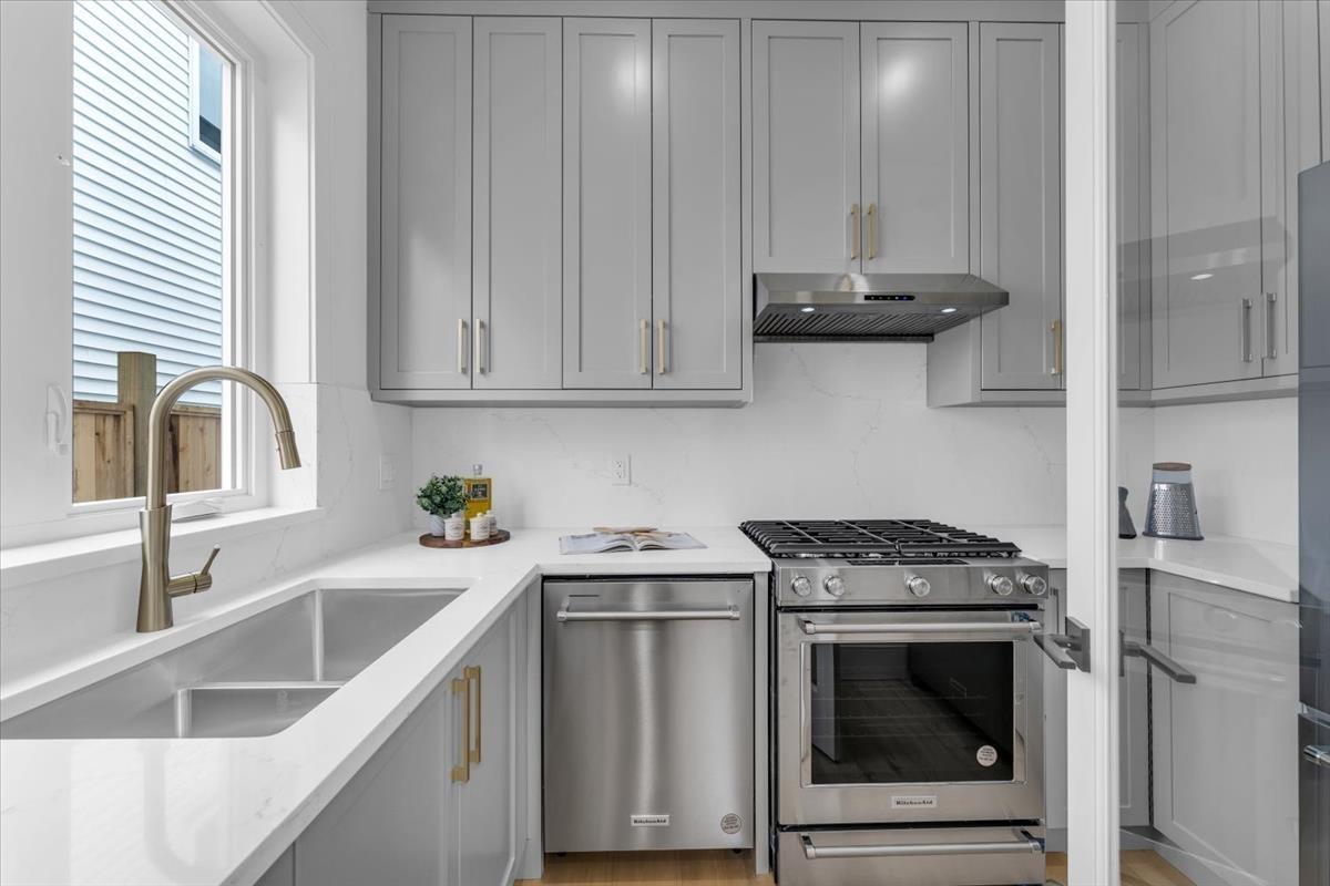 23820 Old Yale Road, Langley, British Columbia  V2Z 2K4 - Photo 14 - R3056237