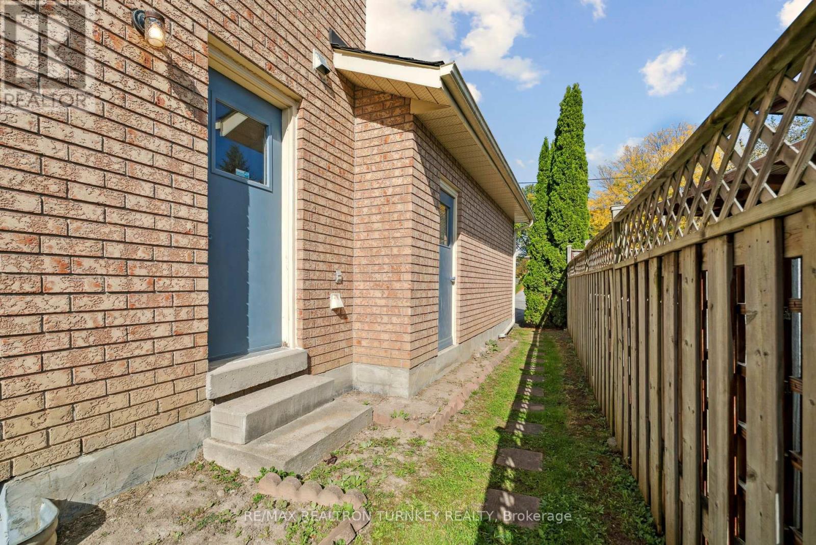 154 Meadowbank Road, Newmarket, Ontario  L3Y 4Y2 - Photo 23 - N12454881