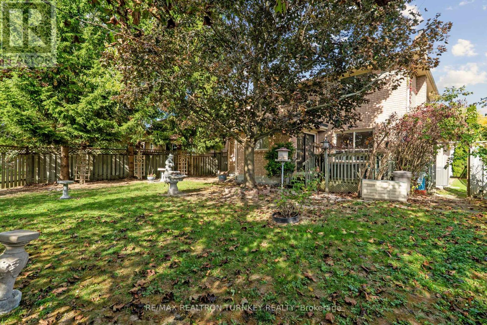 154 Meadowbank Road, Newmarket, Ontario  L3Y 4Y2 - Photo 25 - N12454881
