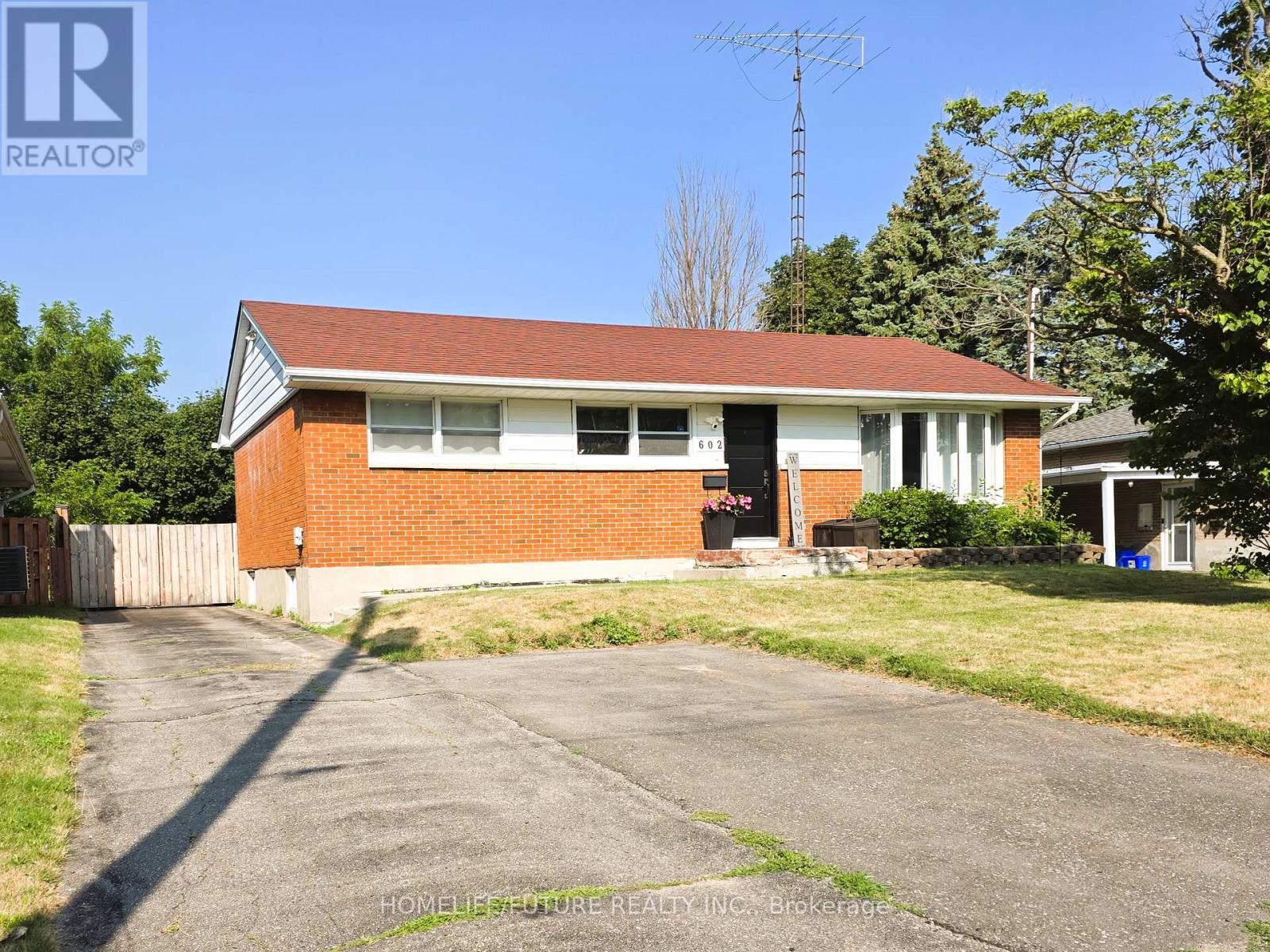 602 FINUCANE STREET, Oshawa, Ontario