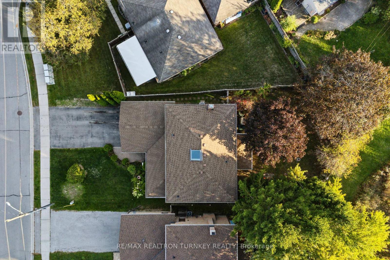 154 Meadowbank Road, Newmarket, Ontario  L3Y 4Y2 - Photo 30 - N12454881