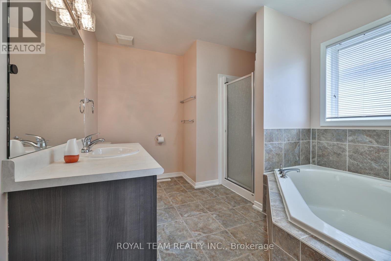 1398 Hunter Street, Innisfil, Ontario  L9S 4B7 - Photo 28 - N12455560