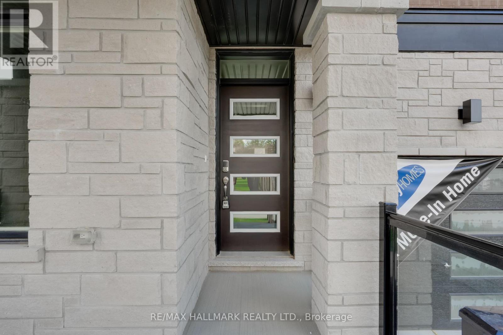 363 Reid Drive W, Barrie, Ontario  L9J 1A2 - Photo 4 - S12455565