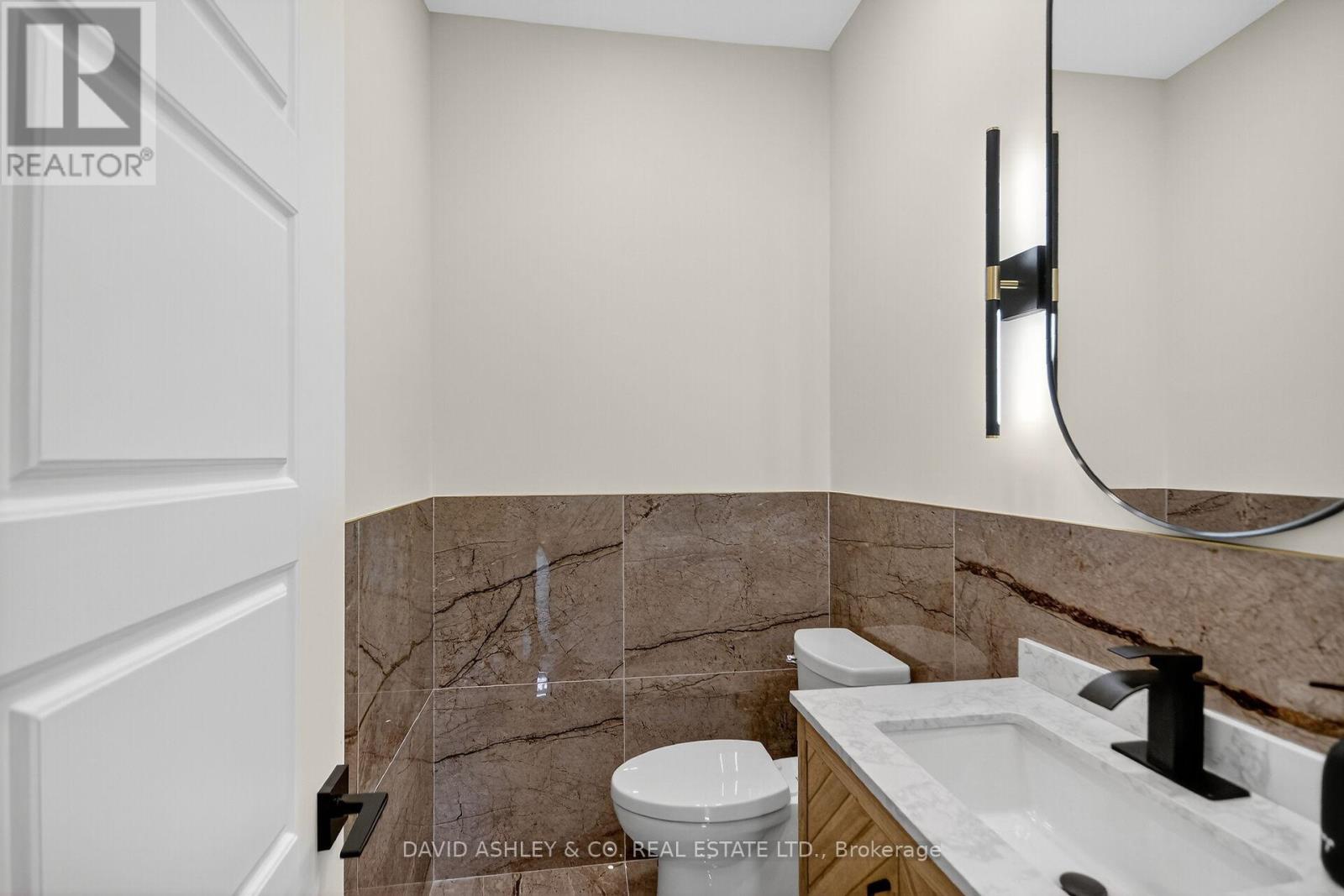 612 Tweedsmuir Avenue, Ottawa, Ontario  K1Z 5P3 - Photo 15 - X12450779