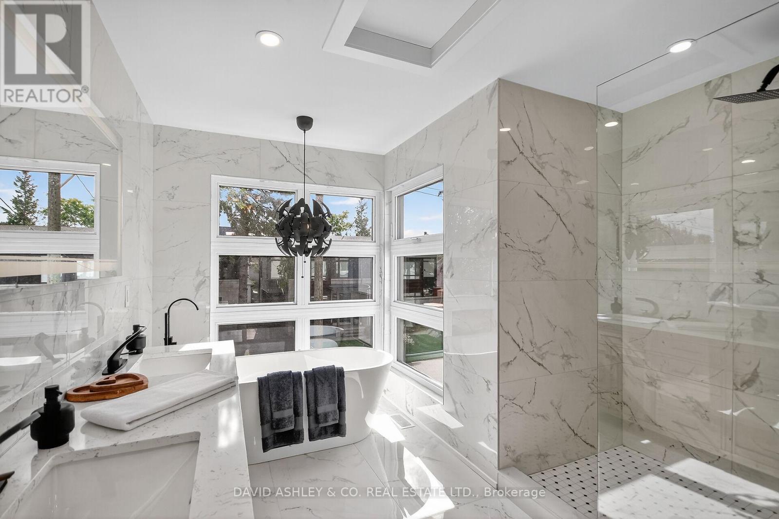 612 Tweedsmuir Avenue, Ottawa, Ontario  K1Z 5P3 - Photo 22 - X12450779