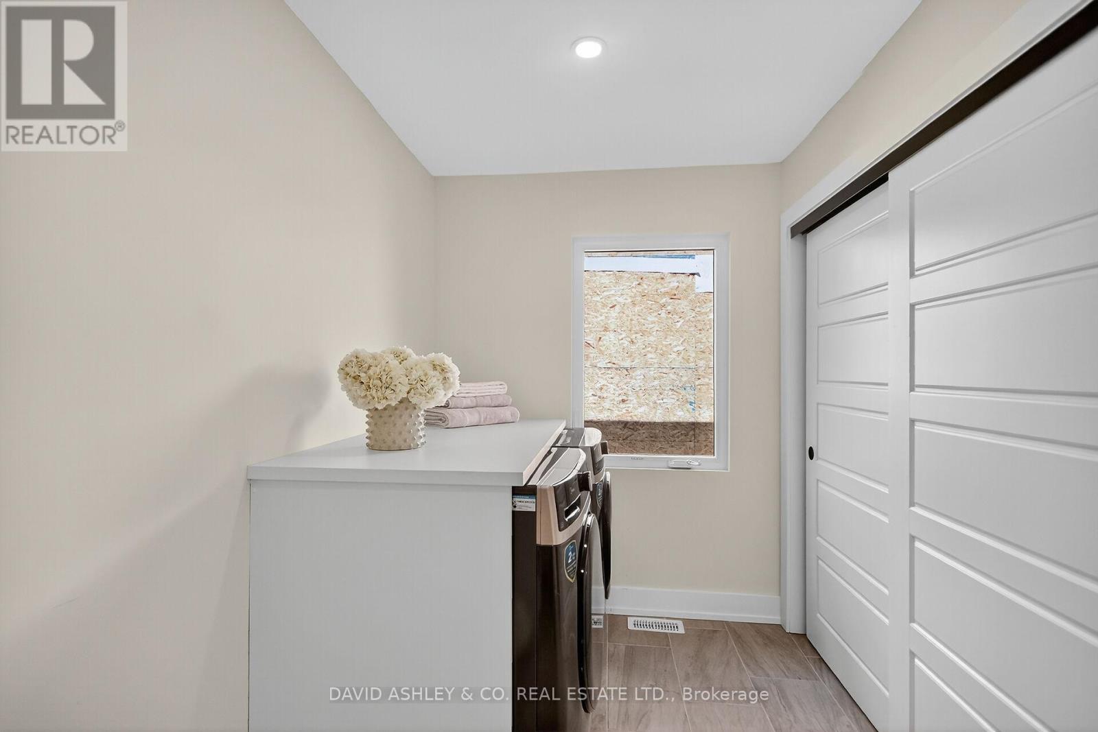 612 Tweedsmuir Avenue, Ottawa, Ontario  K1Z 5P3 - Photo 26 - X12450779