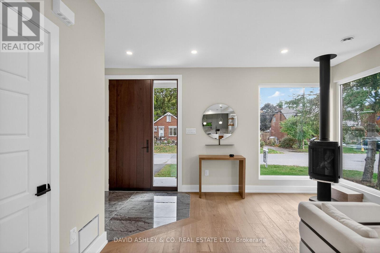 612 Tweedsmuir Avenue, Ottawa, Ontario  K1Z 5P3 - Photo 30 - X12450779