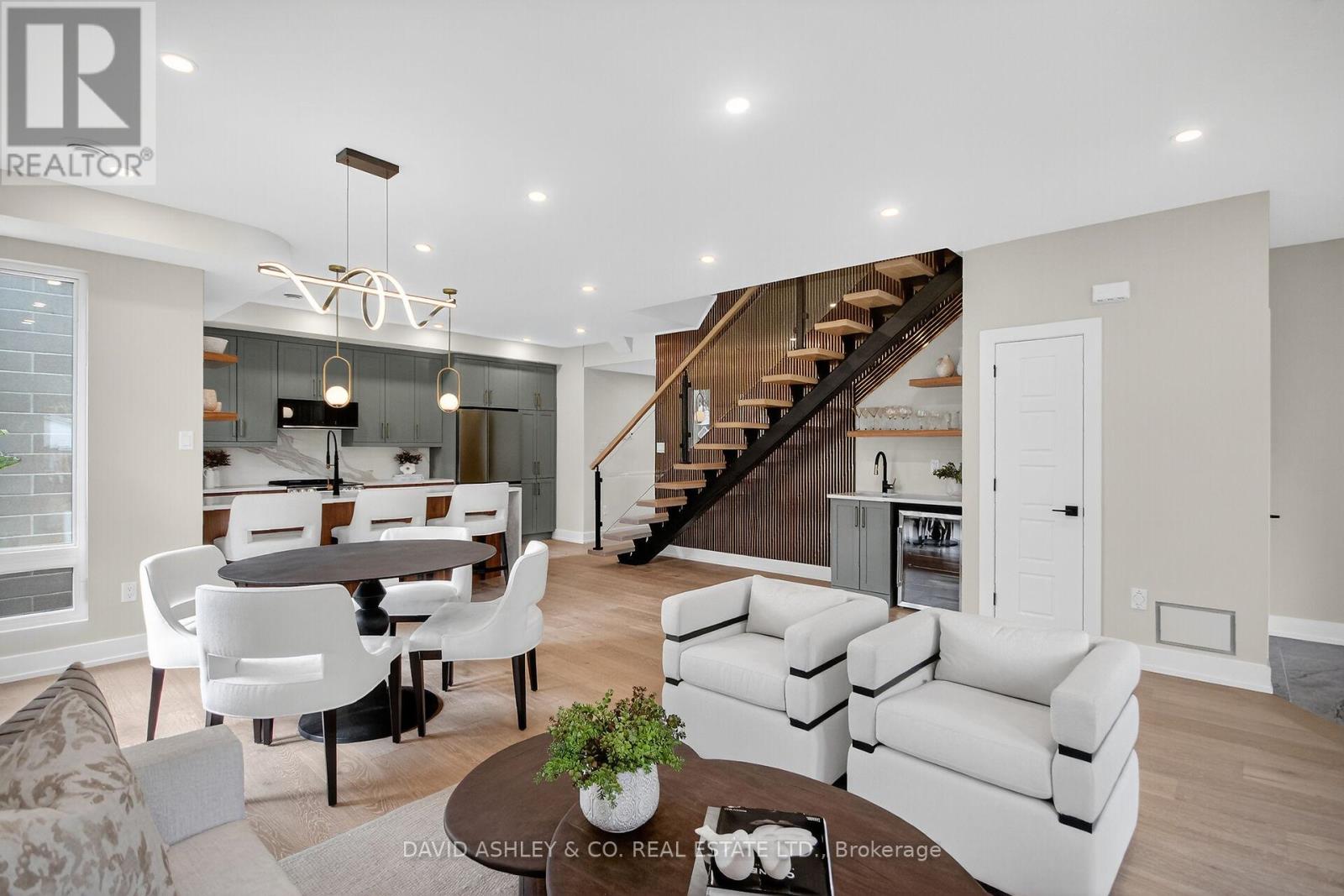 612 Tweedsmuir Avenue, Ottawa, Ontario  K1Z 5P3 - Photo 38 - X12450779