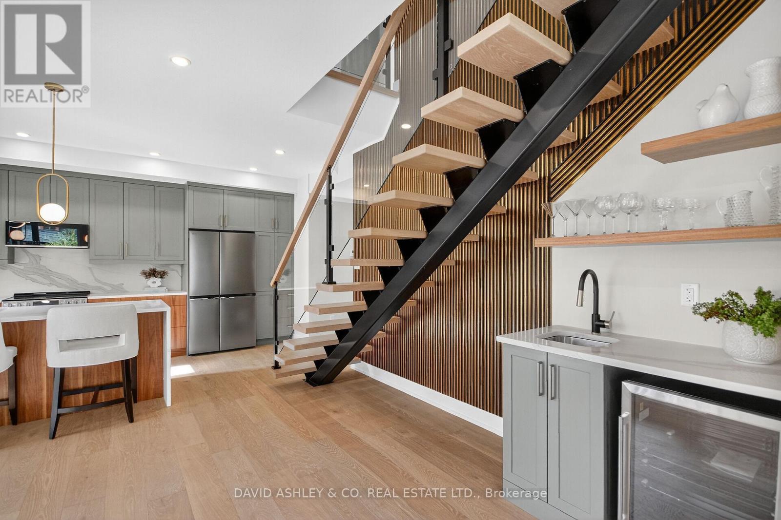612 Tweedsmuir Avenue, Ottawa, Ontario  K1Z 5P3 - Photo 40 - X12450779