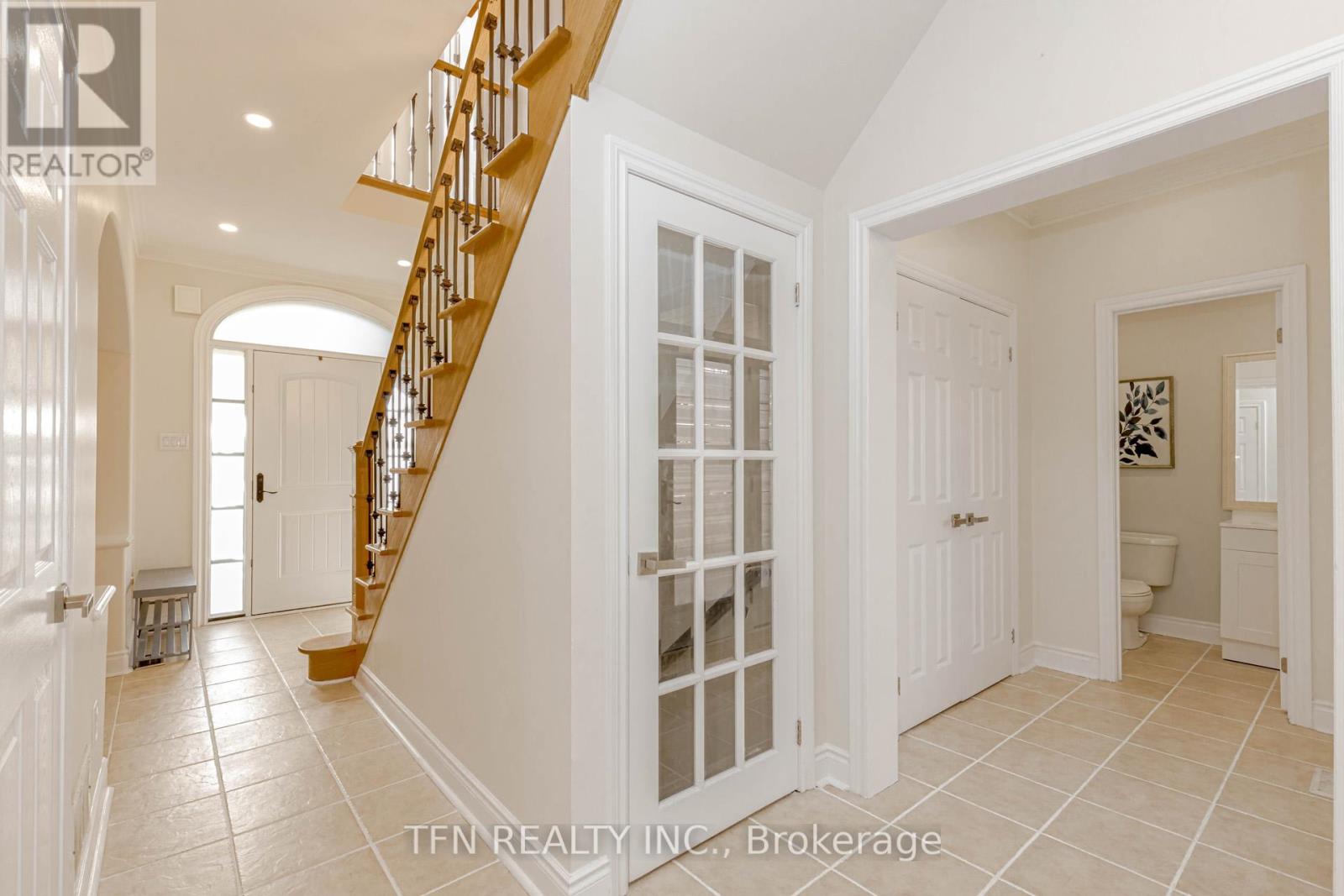 7108 Gablehurst Crescent, Mississauga, Ontario  L5W 1E7 - Photo 10 - W12455558