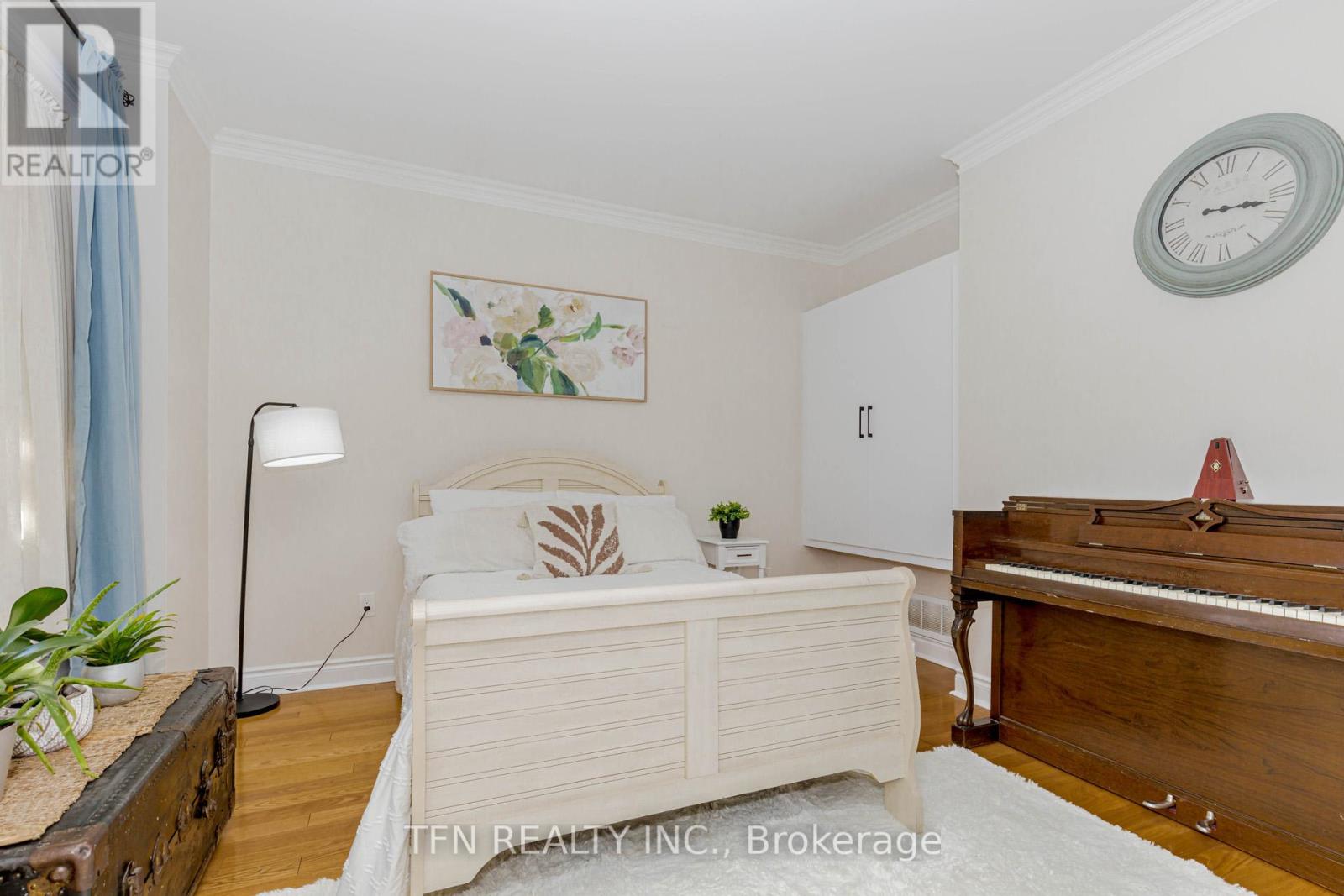 7108 Gablehurst Crescent, Mississauga, Ontario  L5W 1E7 - Photo 22 - W12455558
