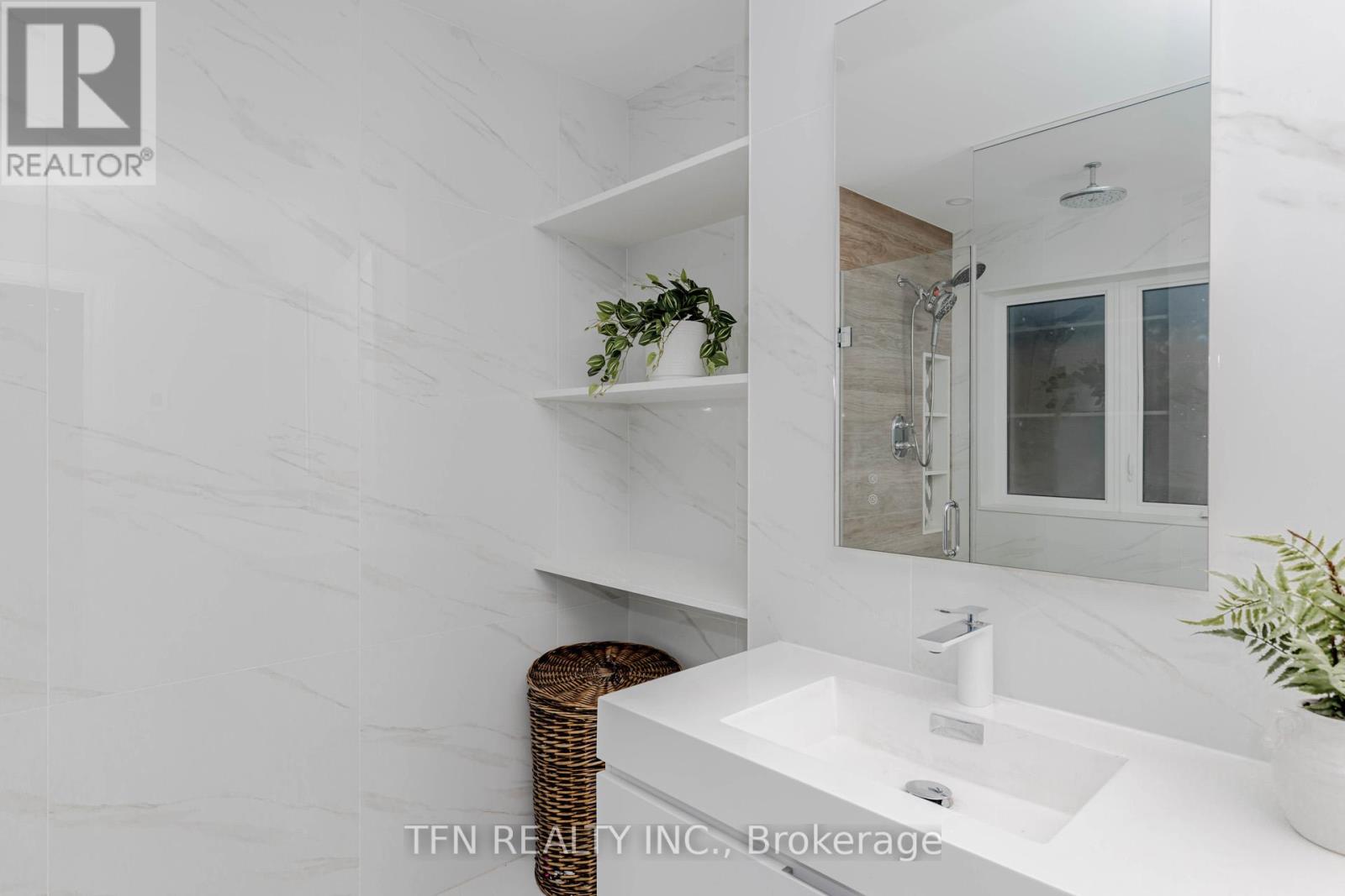 7108 Gablehurst Crescent, Mississauga, Ontario  L5W 1E7 - Photo 30 - W12455558