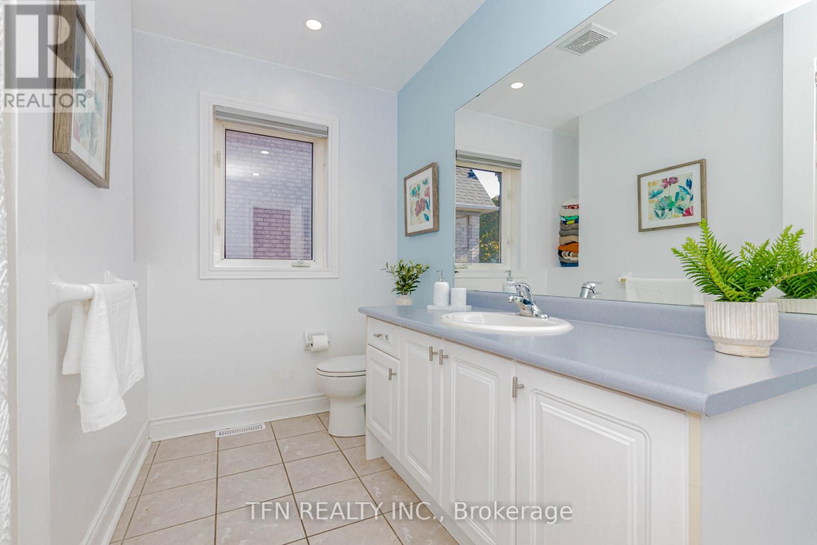 7108 Gablehurst Crescent, Mississauga, Ontario  L5W 1E7 - Photo 34 - W12455558