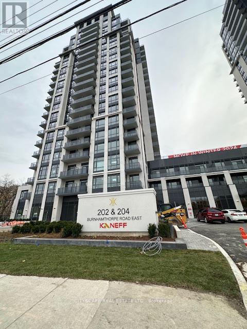 704 - 204 BURNHAMTHORPE ROAD E, Mississauga, Ontario