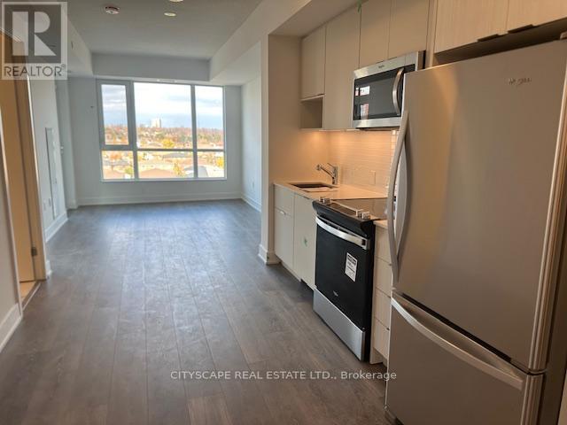 704 - 204 Burnhamthorpe Road E, Mississauga, Ontario  L5A 0B3 - Photo 21 - W12455566