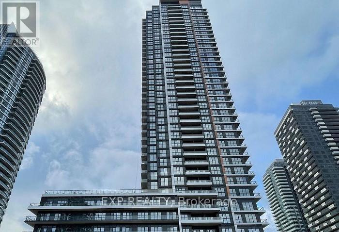 2001 - 15 WATERGARDEN DRIVE, Mississauga, Ontario