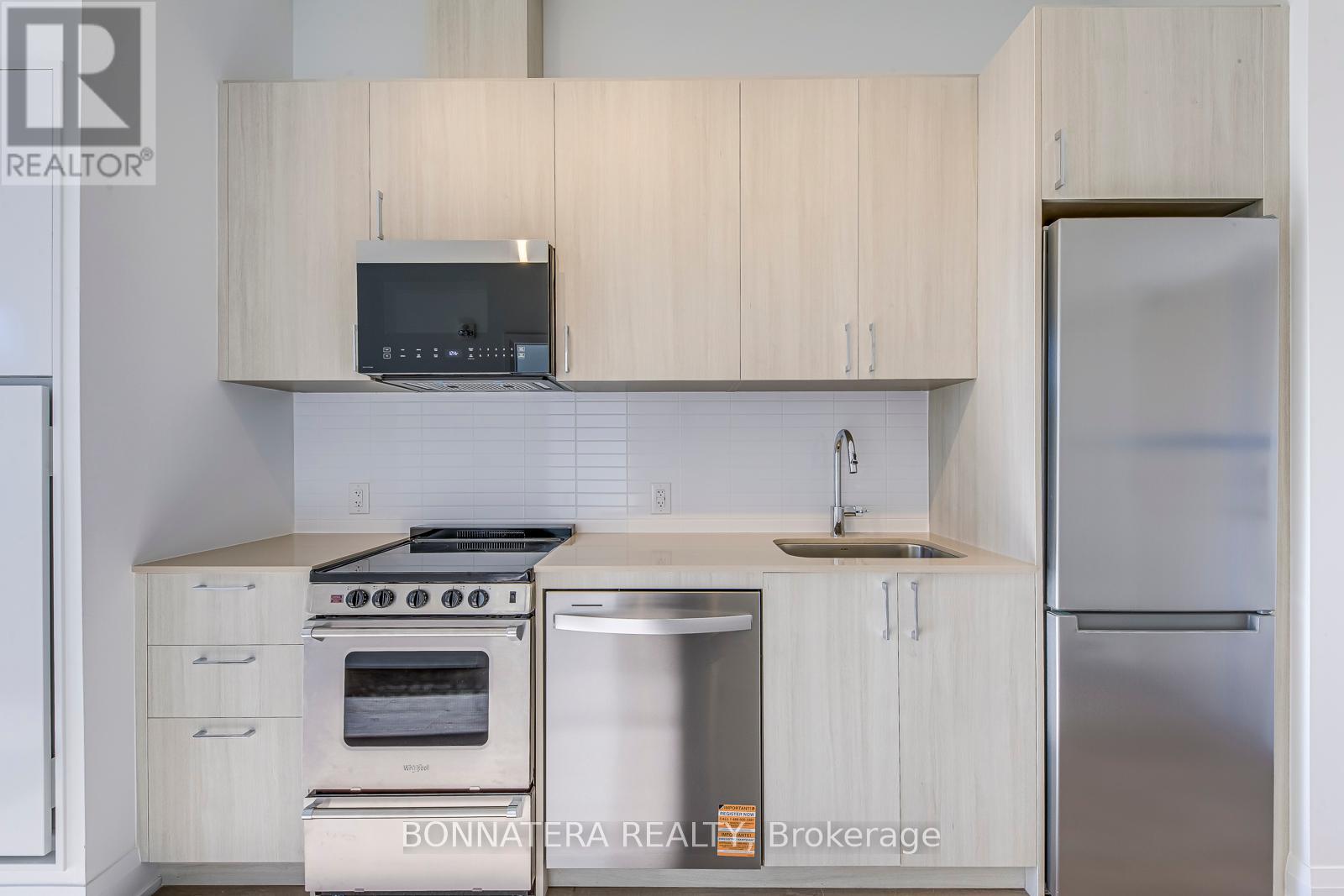 106 - 3250 Carding Mill Trail, Oakville, Ontario  L6M 1L3 - Photo 10 - W12455574