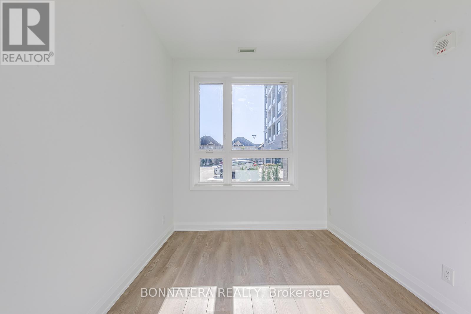106 - 3250 Carding Mill Trail, Oakville, Ontario  L6M 1L3 - Photo 19 - W12455574