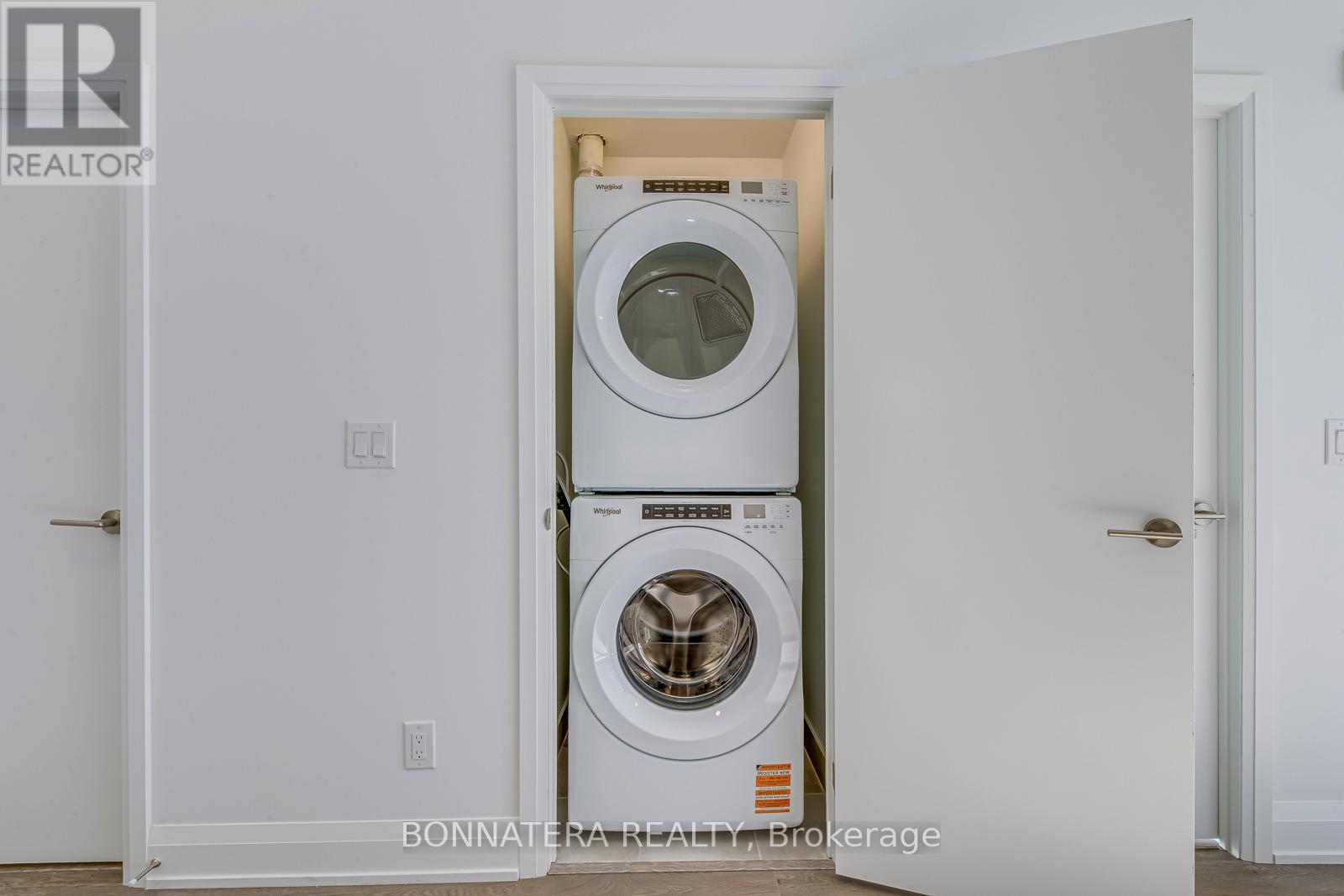 106 - 3250 Carding Mill Trail, Oakville, Ontario  L6M 1L3 - Photo 23 - W12455574