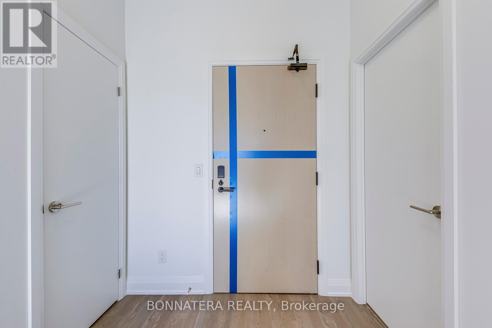 106 - 3250 Carding Mill Trail, Oakville, Ontario  L6M 1L3 - Photo 6 - W12455574