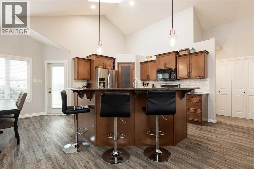 1644 Coalbanks Boulevard W, Lethbridge, Alberta  T1J 0N9 - Photo 4 - A2263422