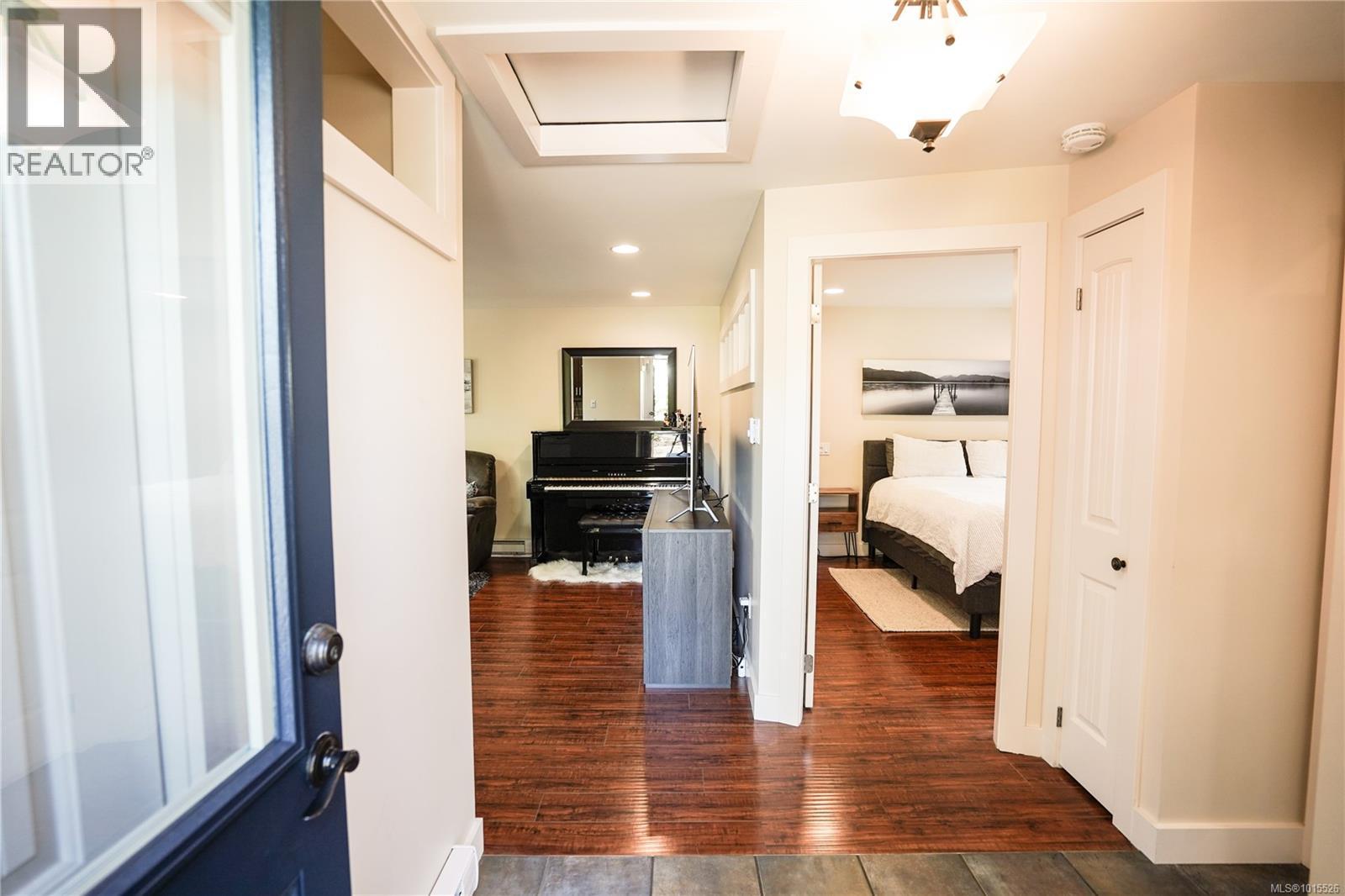 2617 Doncaster Dr, Victoria, British Columbia  V8R 2W5 - Photo 10 - 1015526