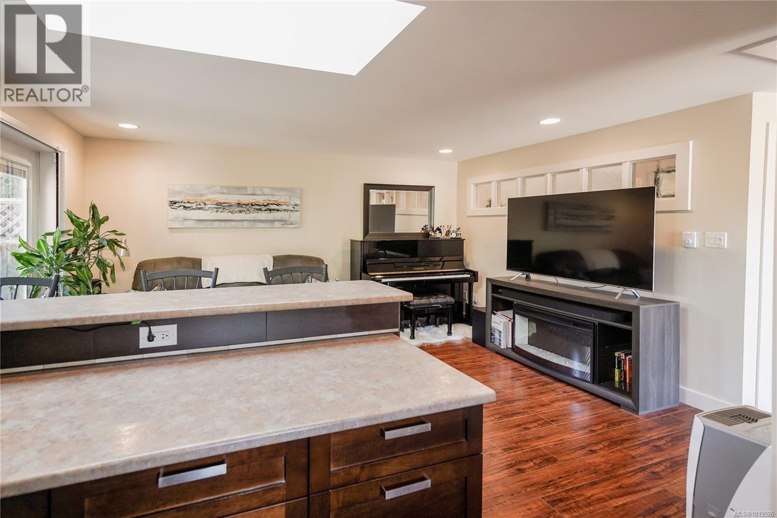 2617 Doncaster Dr, Victoria, British Columbia  V8R 2W5 - Photo 14 - 1015526