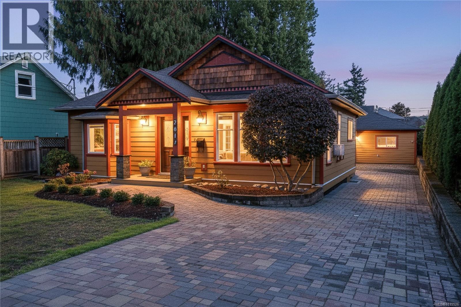 2617 Doncaster Dr, Victoria, British Columbia