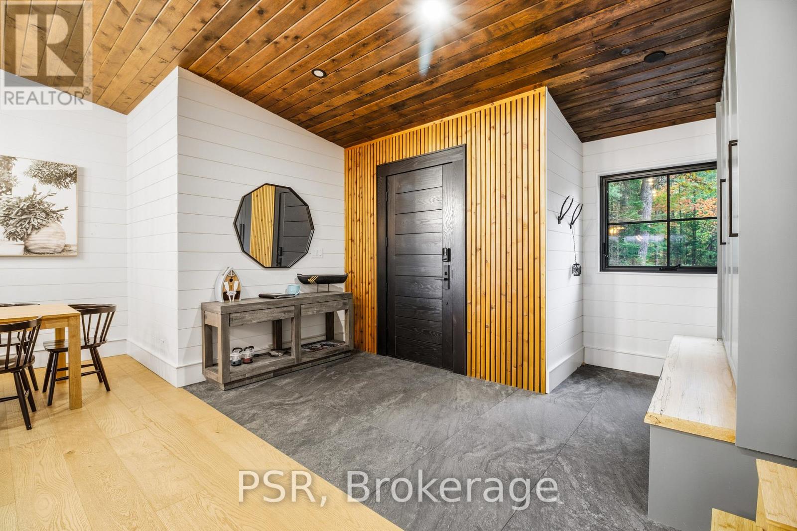 1069 White Eagle Road, Gravenhurst, Ontario  P0E 1G0 - Photo 14 - X12455602
